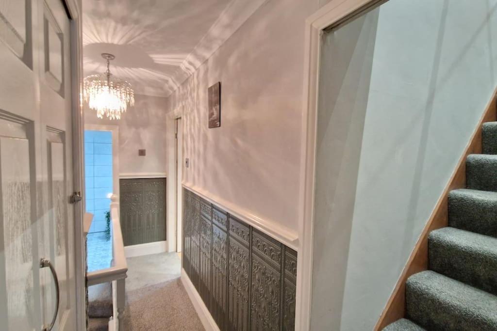 Great Location! *